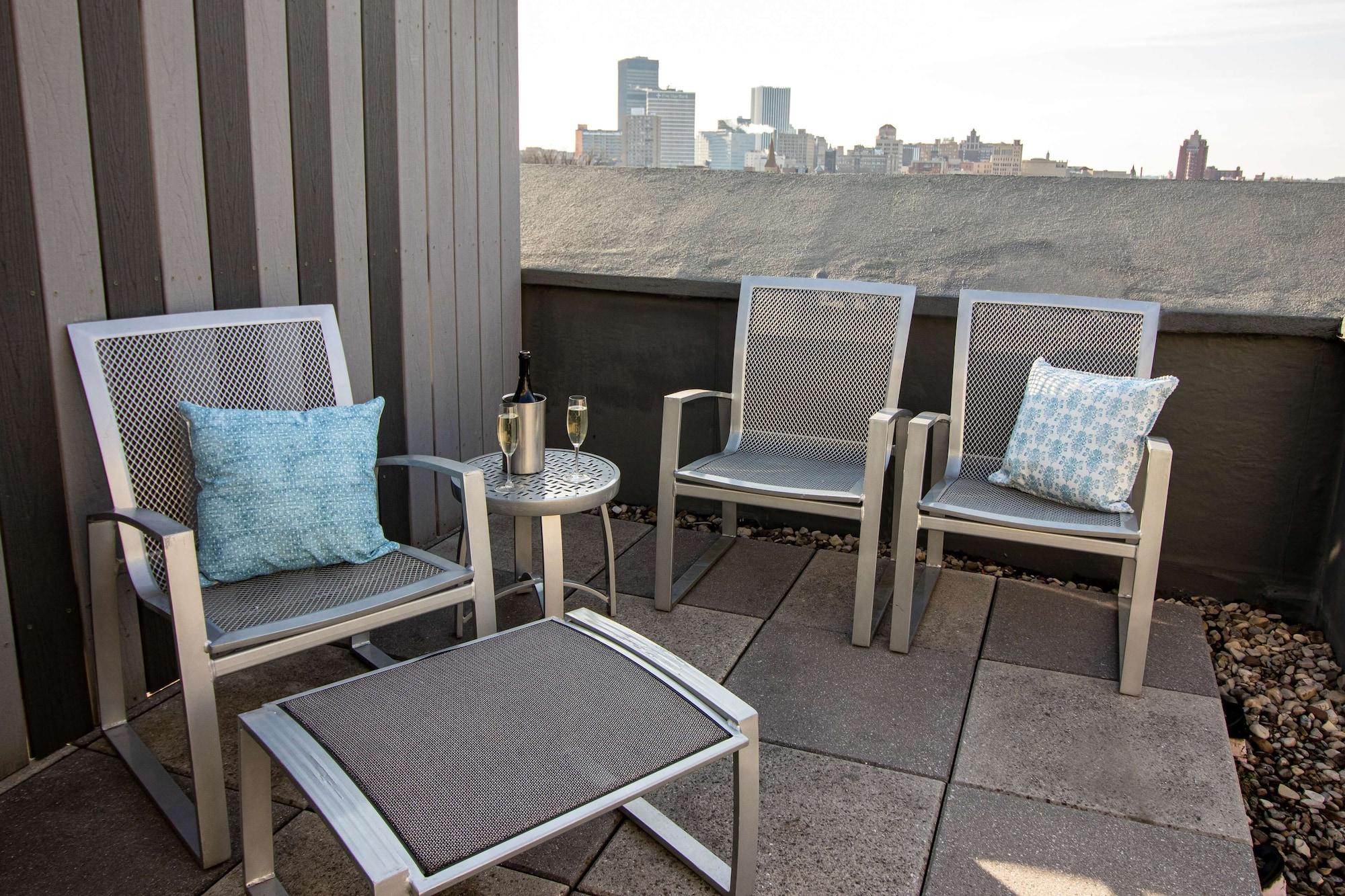 The Strathallan - A Doubletree By Hilton Rochester Exteriér fotografie